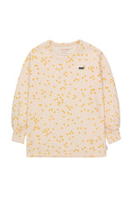 Load image into Gallery viewer, Daisies Tee
